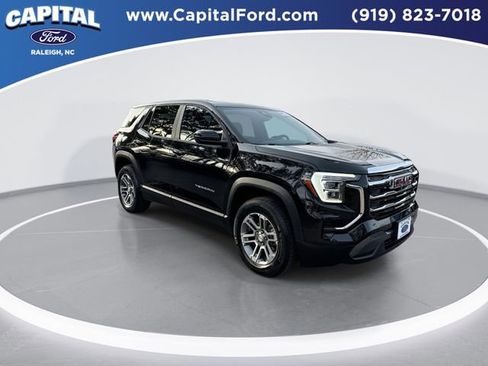 Used 2025 GMC Terrain Elevation image 2