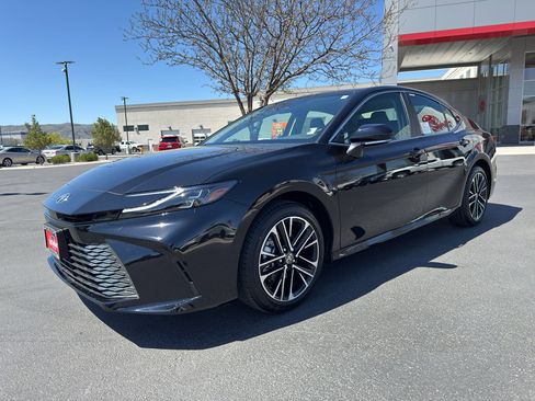 New 2026 Toyota Camry XLE AWD/4WD image 5