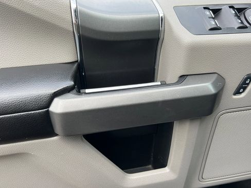 Used 2015 Ford F150 XLT w/ Equipment Group 302A Luxury image 9