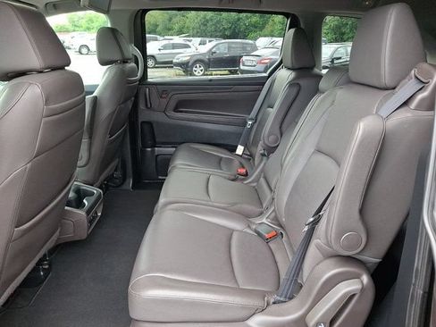 Used 2018 Honda Odyssey Touring image 13