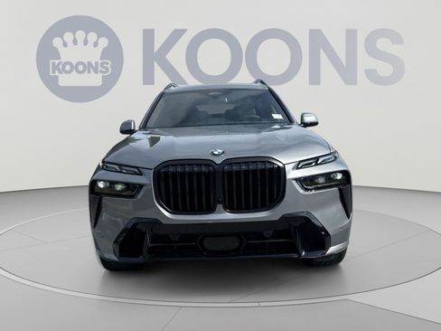 Used 2026 BMW X7 xDrive40i w/ M Sport Package AWD/4WD image 10