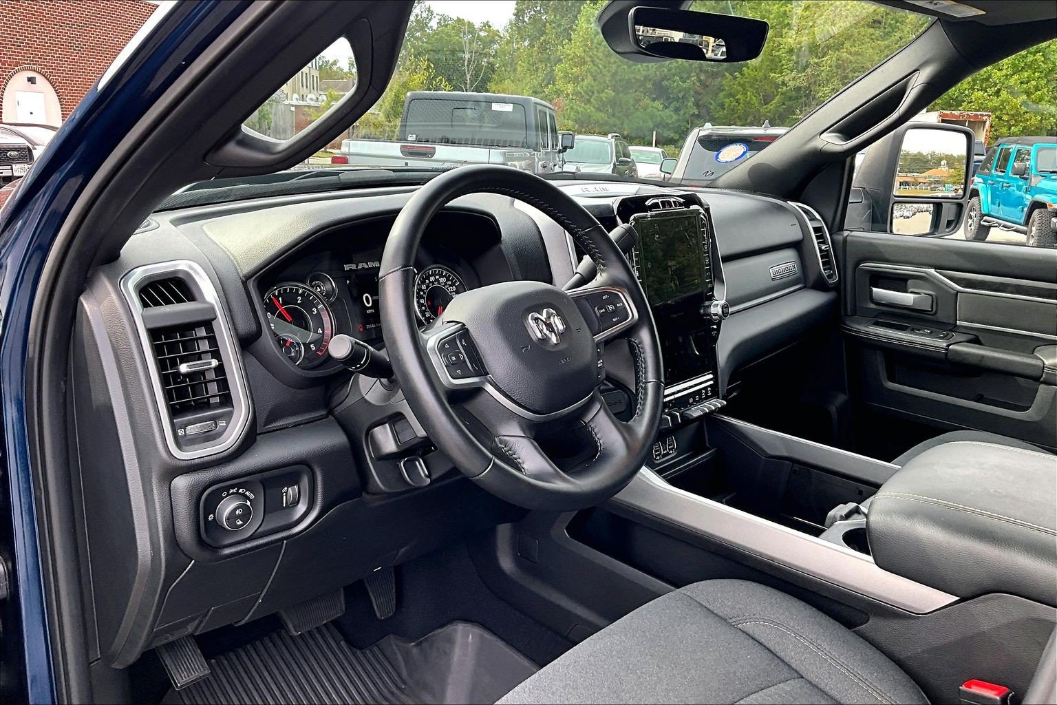 Used 2024 RAM 2500 Big Horn w/ Night Edition AWD/4WD image 12