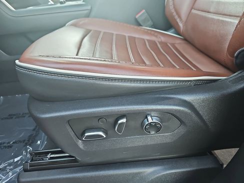 Certified 2024 GMC Sierra 3500 Denali Ultimate image 34