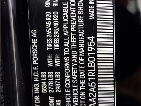 Used 2024 Porsche Macan image 65