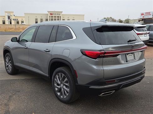 New 2026 Buick Enclave Preferred image 3