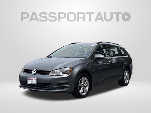 Used 2015 Volkswagen Golf TDI S FWD image 1