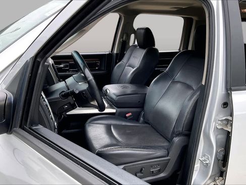 Used 2016 RAM 1500 Laramie w/ Convenience Group RWD image 8