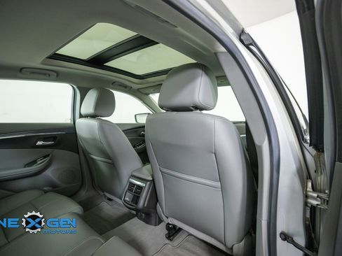 Used 2019 Chevrolet Impala LT w/ Sunroof and Spoiler Package FWD image 35