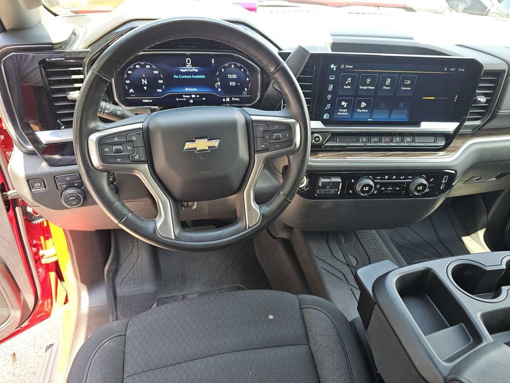 Used 2025 Chevrolet Silverado 2500 LT w/ Convenience Package AWD/4WD image 16