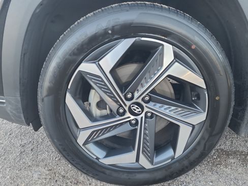 Used 2022 Hyundai Tucson Limited AWD/4WD image 11