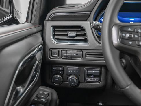 Used 2023 Chevrolet Tahoe RST w/ Luxury Package AWD/4WD image 18