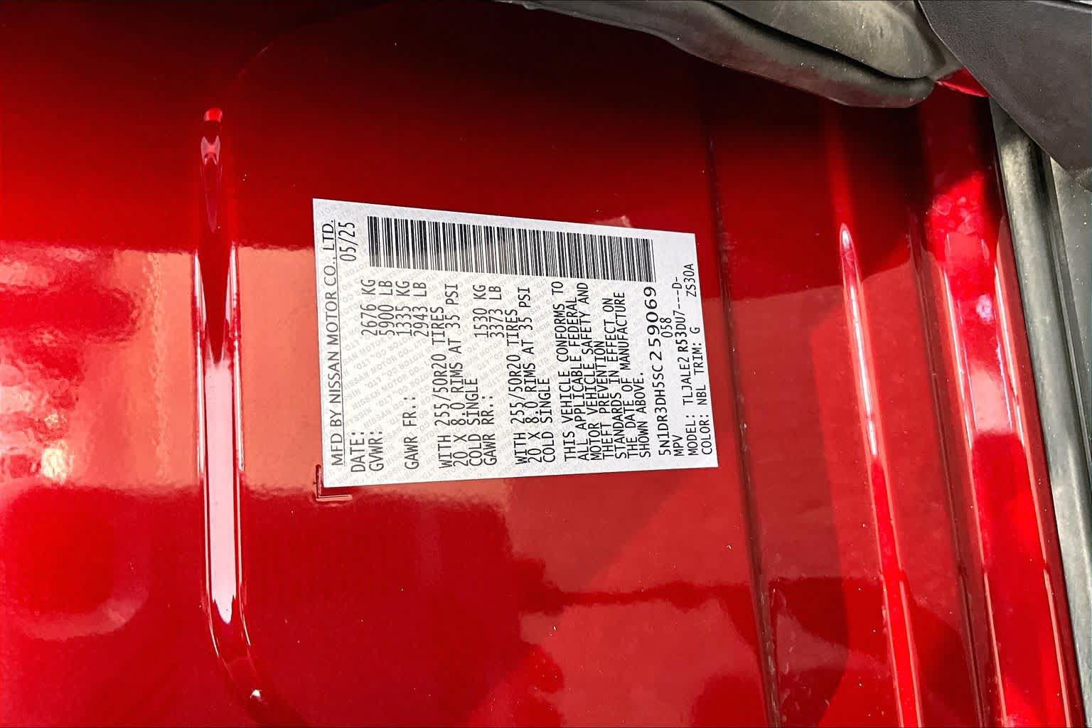 Certified 2025 Nissan Pathfinder Platinum FWD image 34