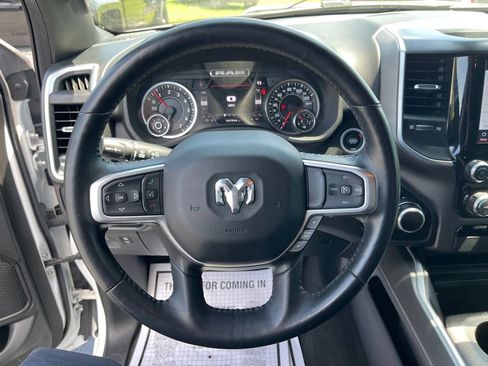 Used 2022 RAM 1500 Big Horn AWD/4WD image 14