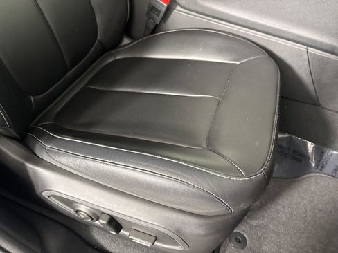 Used 2023 Jeep Grand Cherokee Limited image 29