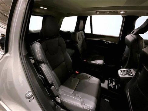 Certified 2023 Volvo XC90 B6 Ultimate image 28