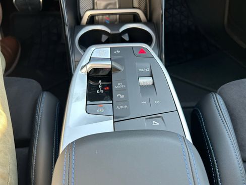 Used 2025 BMW X1 M35i w/ Premium Package image 27