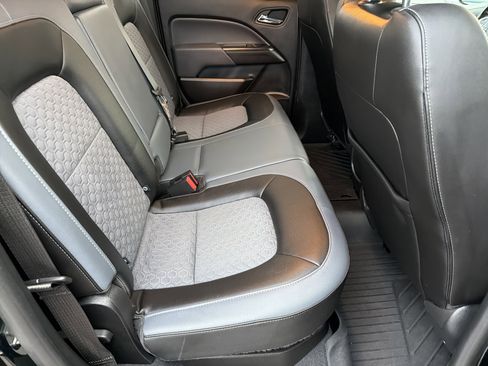 Used 2020 Chevrolet Colorado Z71 image 16