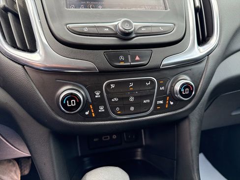 Used 2022 Chevrolet Equinox LT AWD/4WD image 36