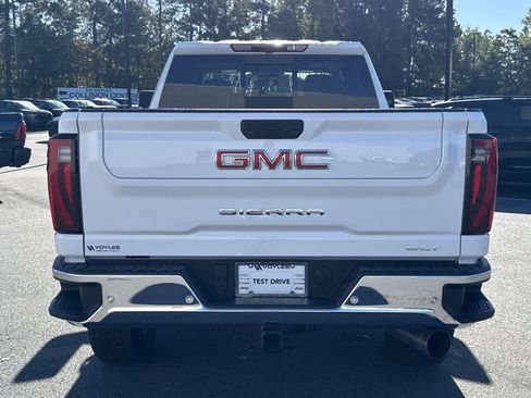 Used 2024 GMC Sierra 2500 SLT w/ SLT Convenience Package image 7