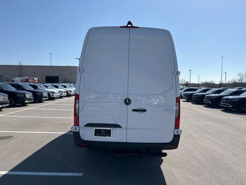 New 2026 Mercedes-Benz Sprinter 2500 image 6