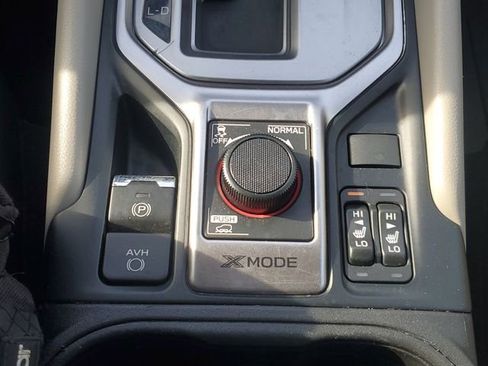 Used 2022 Subaru Forester Premium image 37