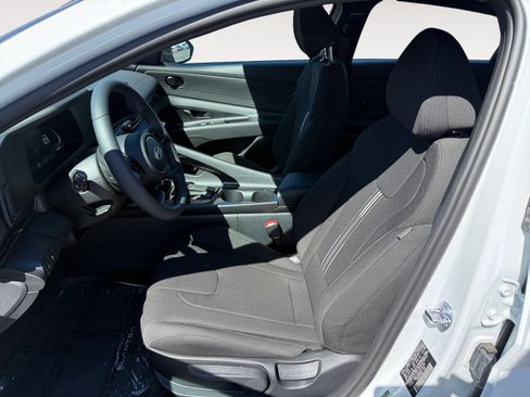 New 2026 Hyundai Elantra SEL Sport Premium FWD image 10