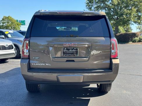 Used 2015 GMC Yukon XL SLT w/ Open Road Package image 11