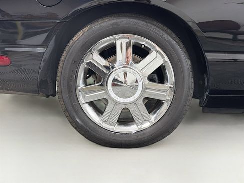 Used 2005 Ford Thunderbird RWD image 36