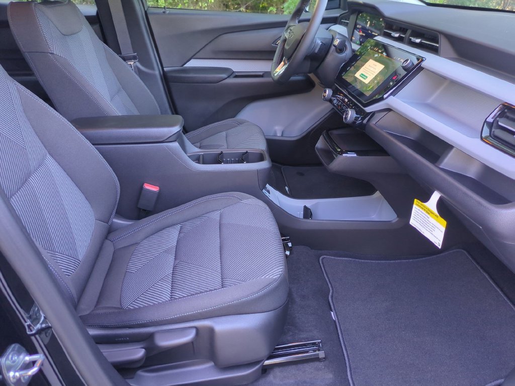 New 2027 Chevrolet Bolt LT w/ Comfort Package FWD image 34