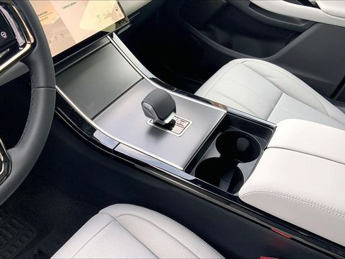 New 2026 Land Rover Range Rover Evoque S image 7