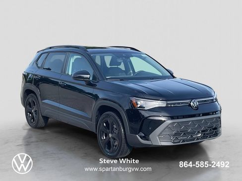 New 2026 Volkswagen Taos SE AWD/4WD image 1