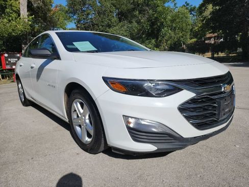 Used 2023 Chevrolet Malibu LS FWD image 1