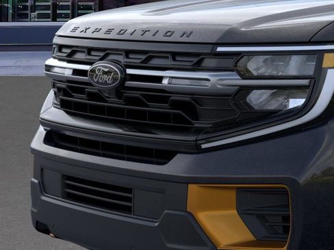 New 2026 Ford Expedition Tremor image 17