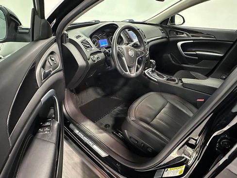 Used 2016 Buick Regal FWD image 17