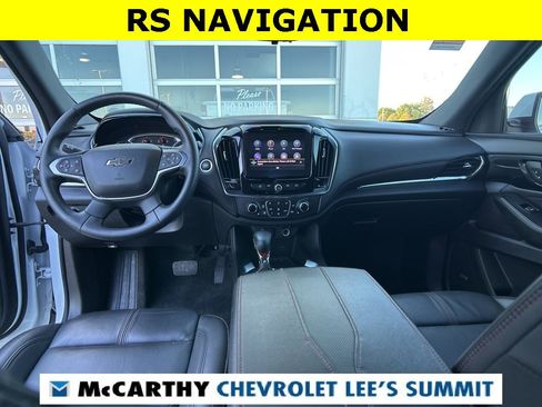 Used 2023 Chevrolet Traverse RS image 18
