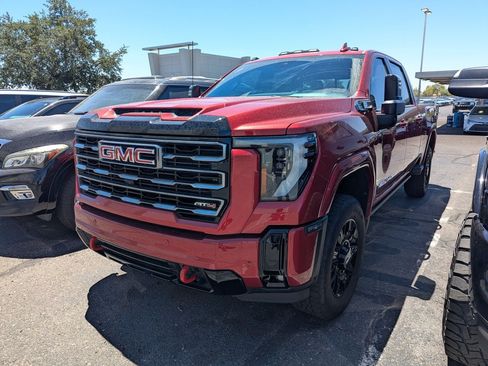 Used 2025 GMC Sierra 2500 AT4 w/ AT4 Premium Plus Package AWD/4WD image 2