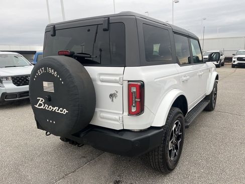 Used 2024 Ford Bronco Outer Banks image 5