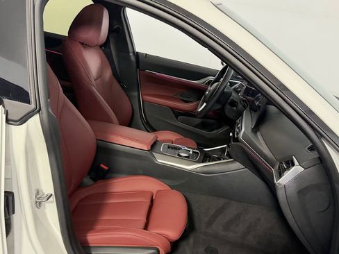 Used 2023 BMW i4 eDrive35 w/ Premium Package image 33