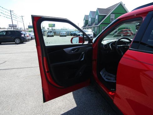 Used 2020 Chevrolet Blazer LT FWD image 11