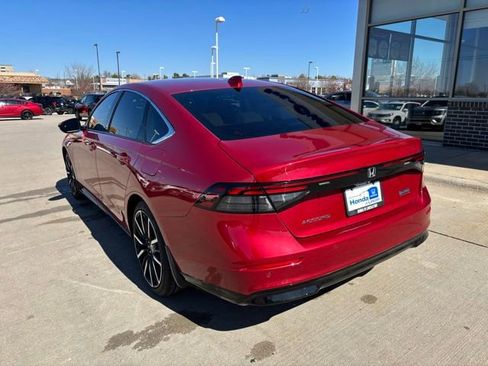 Used 2025 Honda Accord Touring image 7