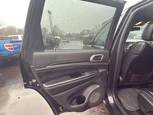 Used 2015 Jeep Grand Cherokee Limited image 11