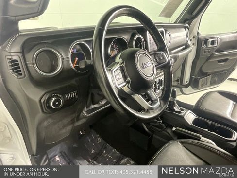 Used 2020 Jeep Wrangler Unlimited Sahara w/ LED Lighting Group AWD/4WD image 30