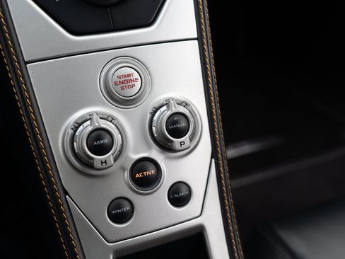 Used 2012 McLaren MP4-12C Coupe RWD image 19