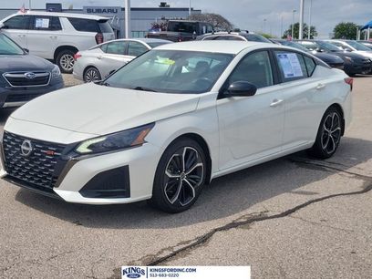 Used 2023 Nissan Altima 2.5 SR
