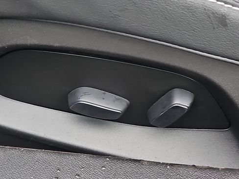 Used 2023 Chevrolet Corvette Stingray Coupe w/ 1LT image 25