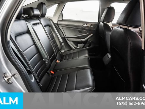 Used 2024 Volkswagen Jetta SE FWD image 20