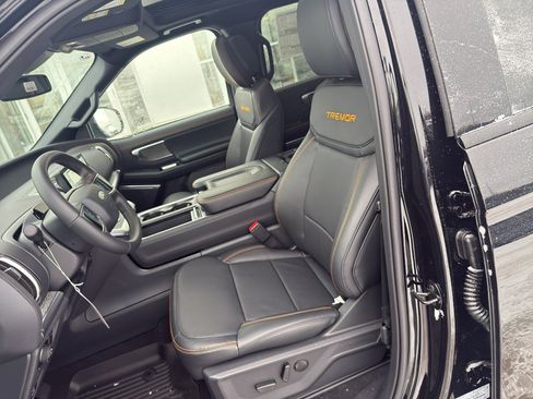 New 2026 Ford Expedition Tremor image 11