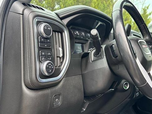 Used 2022 GMC Sierra 2500 SLE w/ SLE Value Package; image 14