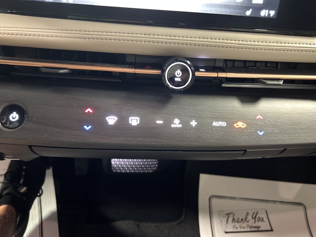 Used 2024 Nissan Ariya AWD image 17