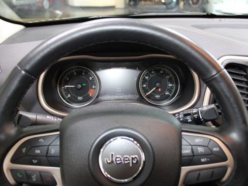 Used 2014 Jeep Cherokee Limited image 7